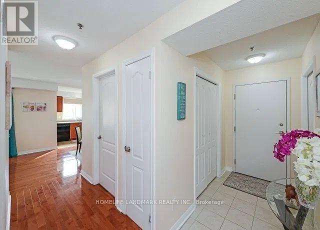 Photo du bâtiment - 4 Dayspring Cir