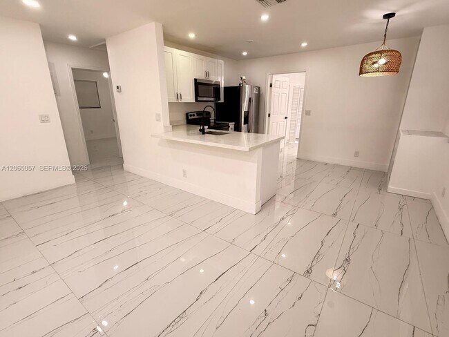 Foto del edificio - 4088 SW 51st St