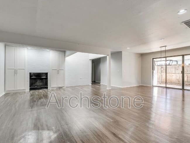 Photo - 3225 Castle Rock Rd House