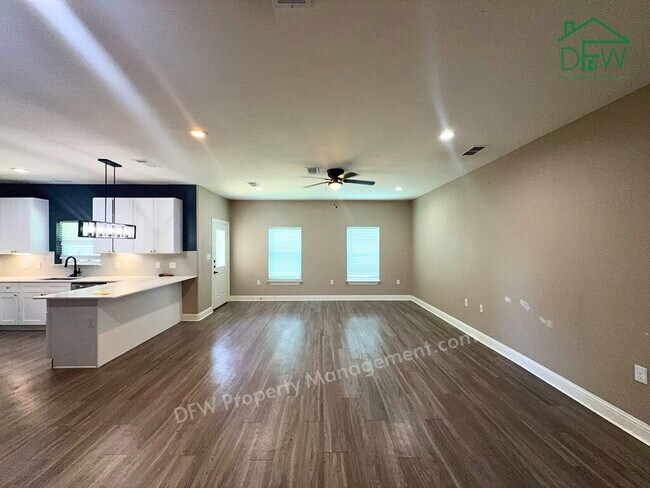 Foto del edificio - 3 Bed / 2.5 Bath in Wylie — 2 Car Garage, Fenced Yard, Available Now