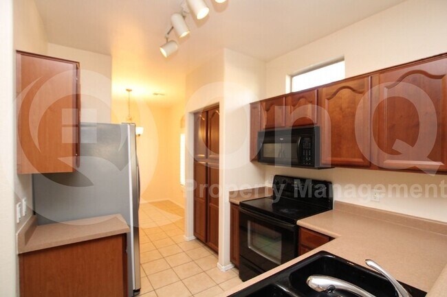 Foto del edificio - 18250 N 32nd St
