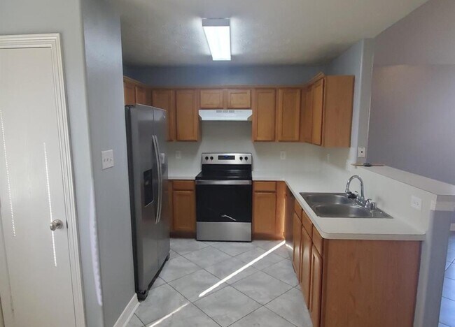 Foto del edificio - 14927 Diamond Way