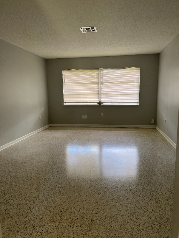 Building Photo - 2643 Cherrywood Ln