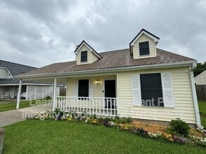 Building Photo - 109 Sugarcreek Dr