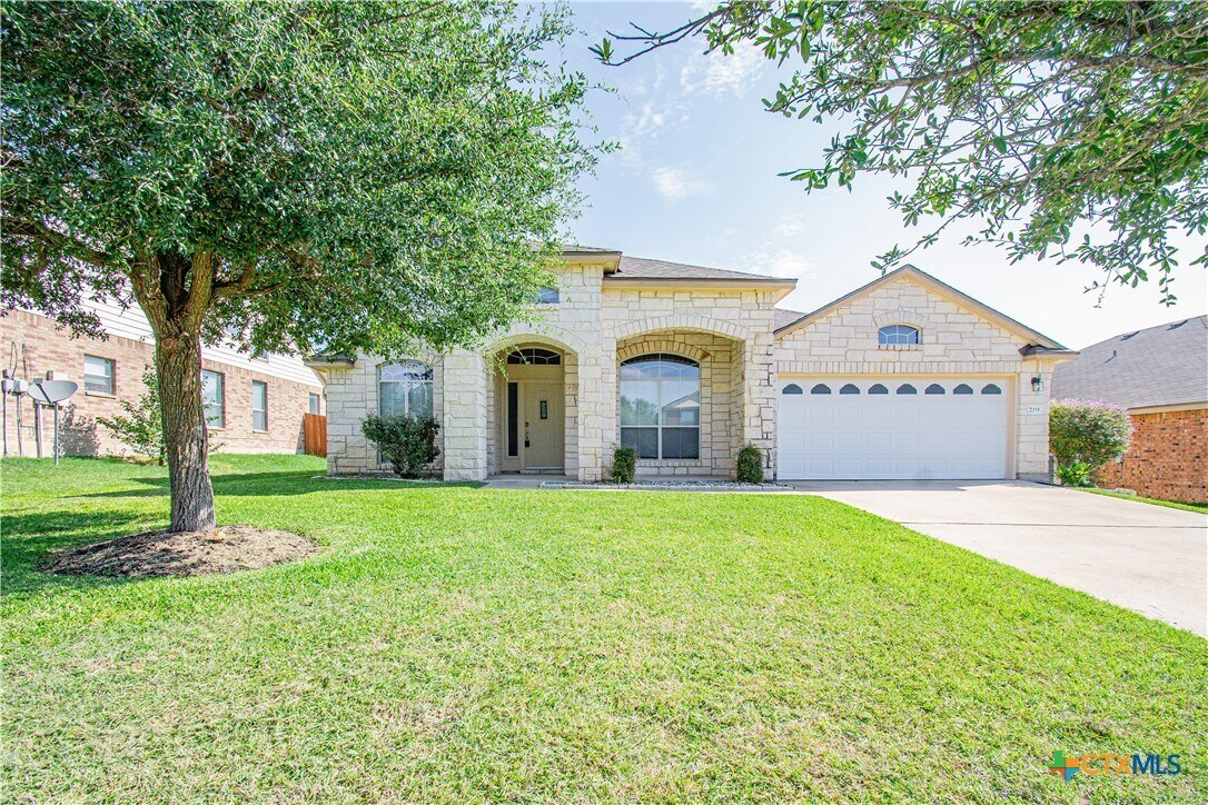 Foto principal - 219 Scarlet Ln