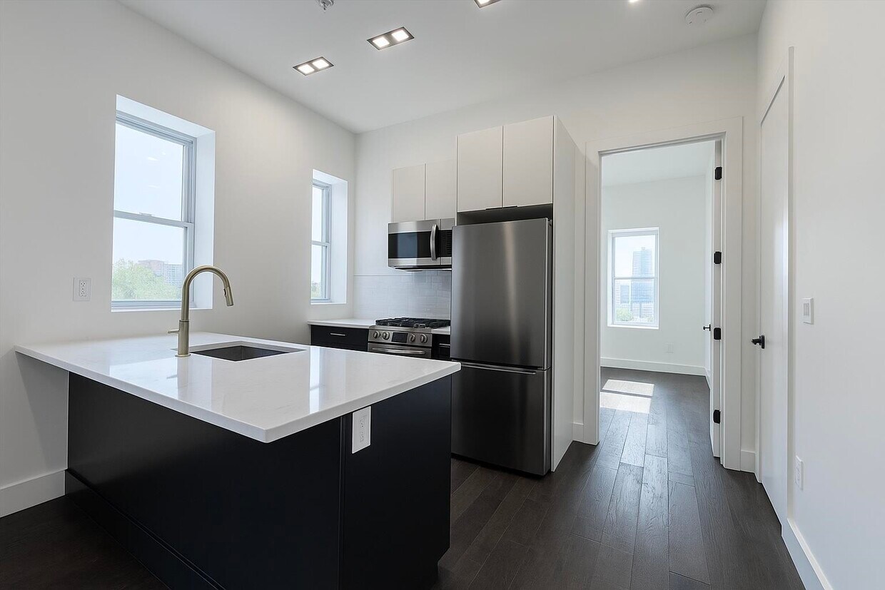 Primary Photo - 272 Hoboken Ave