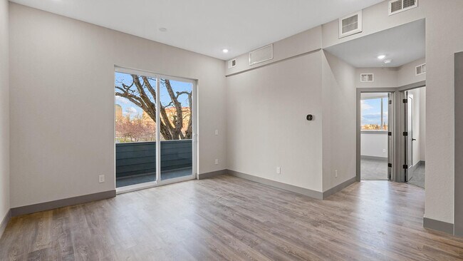 Building Photo - Boutique Apartments