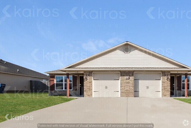 Building Photo - 5002 Thomas St