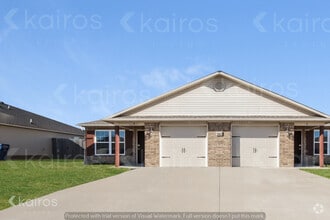 Building Photo - 5002 Thomas St