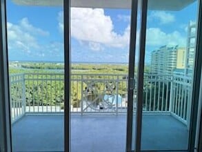 Building Photo - 350 N Federal Hwy