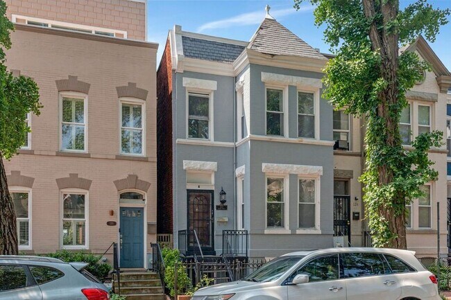 Foto del edificio - 122 Thomas St NW