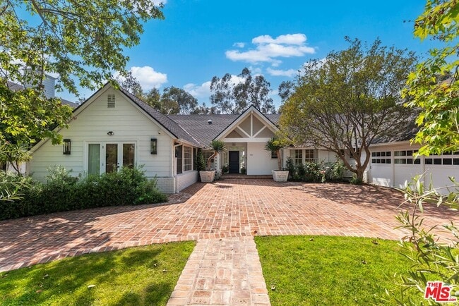 Building Photo - 797 Amalfi Dr