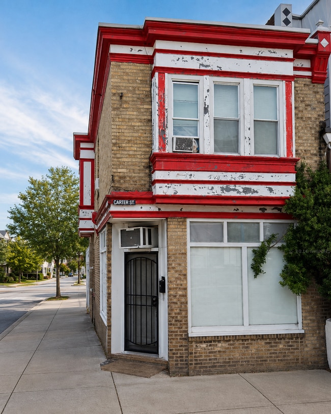 Building Photo - 994 Carver St