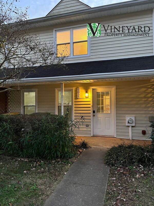 Building Photo - 6055 Sand Wedge Cir