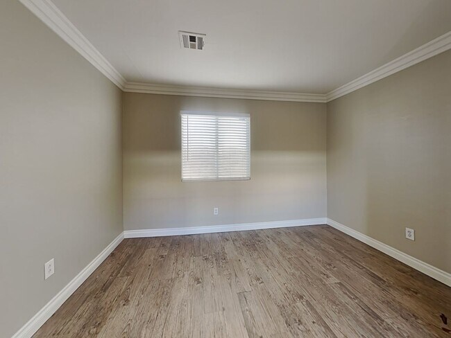 Building Photo - 3799 Gulliver St