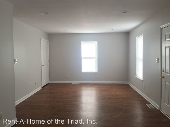 Building Photo - 1230 W Wendover Ave