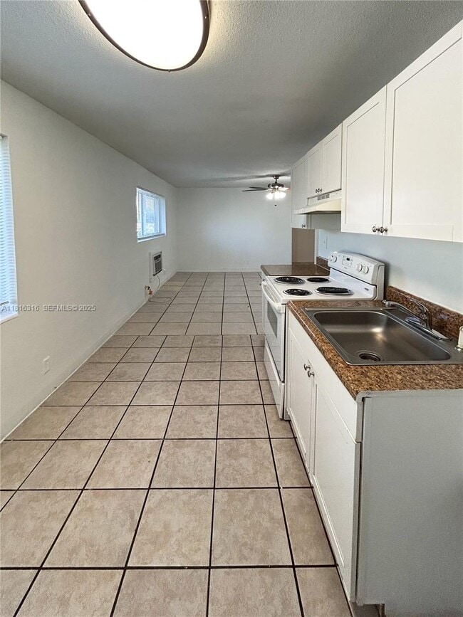 Foto del edificio - 3049 NW 9th Ave