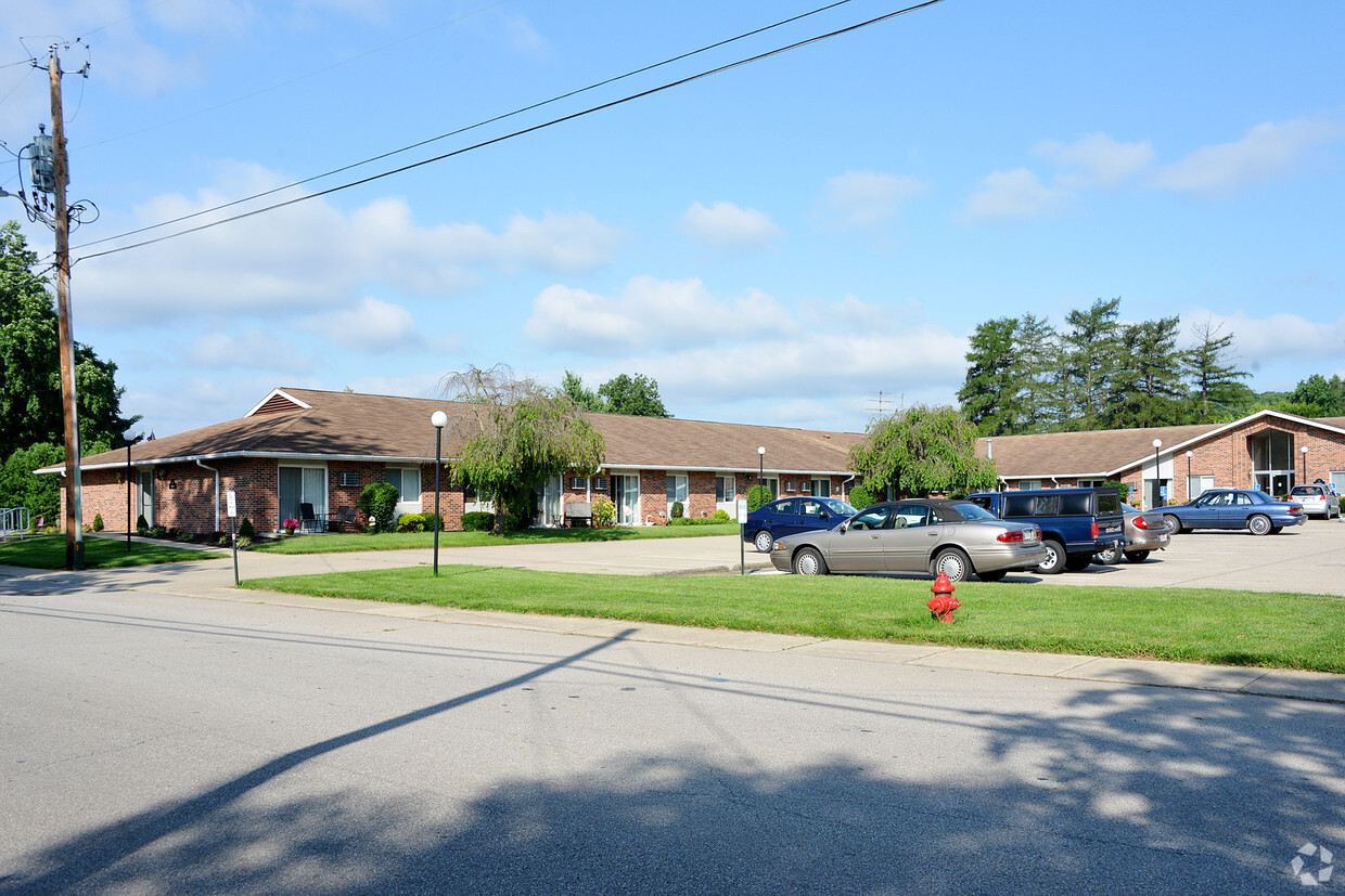 Primary Photo - Fairbrook Manor Apartments