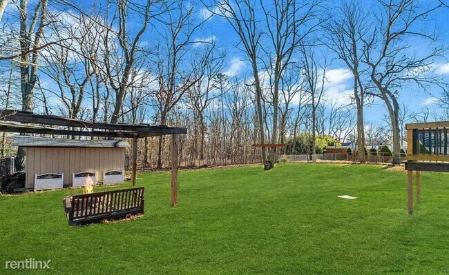 Foto del edificio - 4 br, 2.5 bath House - 16 Buckingham Dr