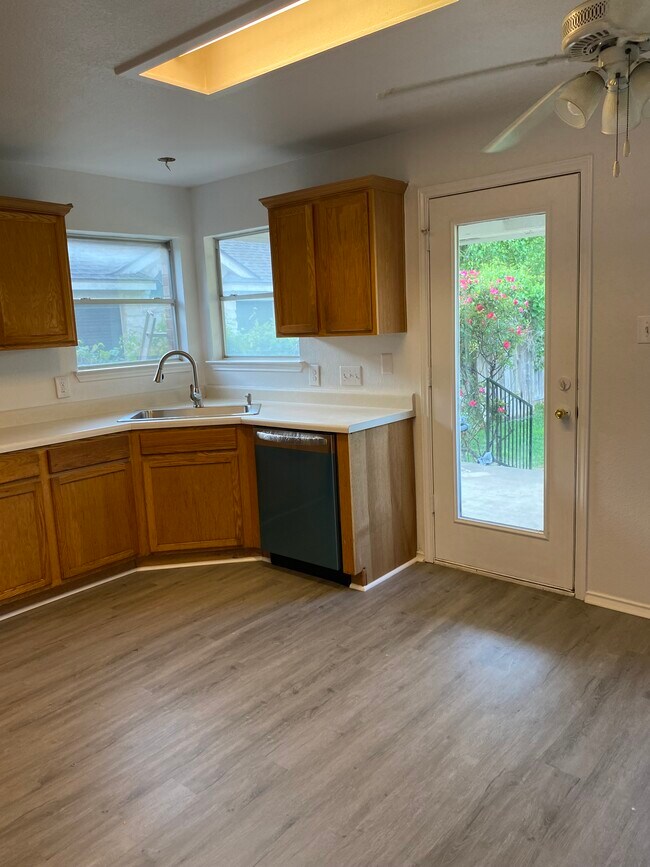 Foto del edificio - 503 Settlement St