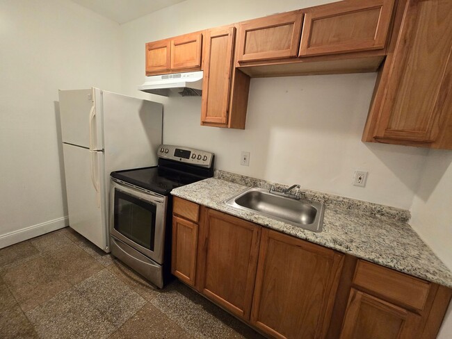 Foto del edificio - 809-811 W. Linden Street
