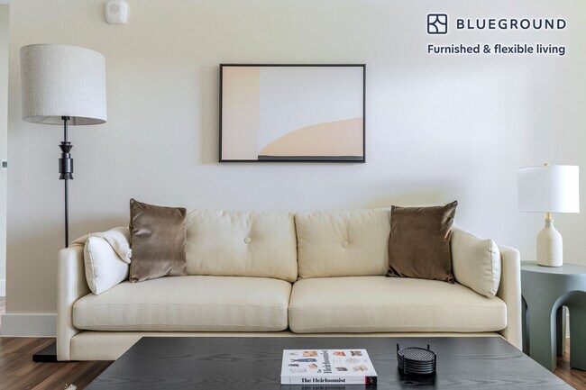 Foto del edificio - 1501 W Howard Ln