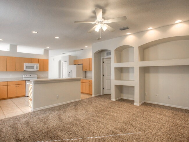 Building Photo - 9707 Patrician Dr