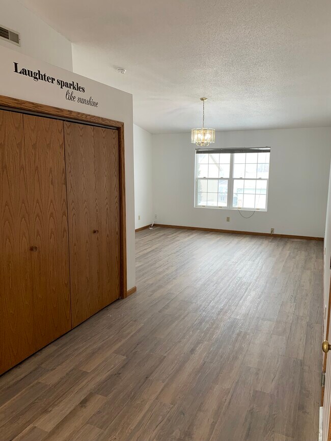Foto del edificio - 2161 Sunnyslope Dr
