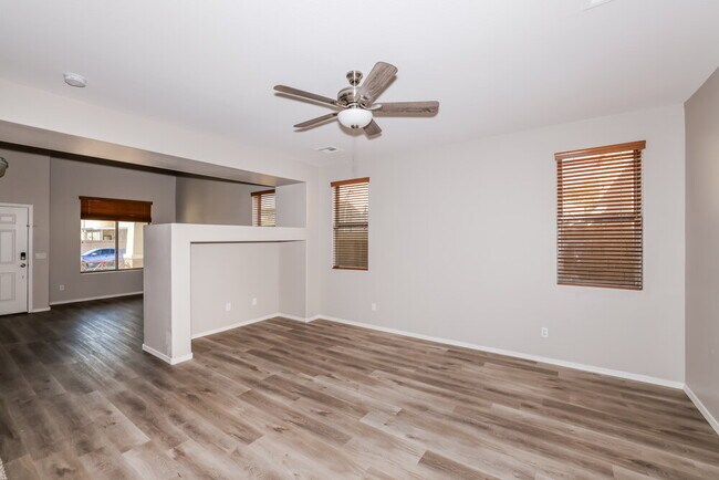 Foto del edificio - 17434 W Lisbon Ln