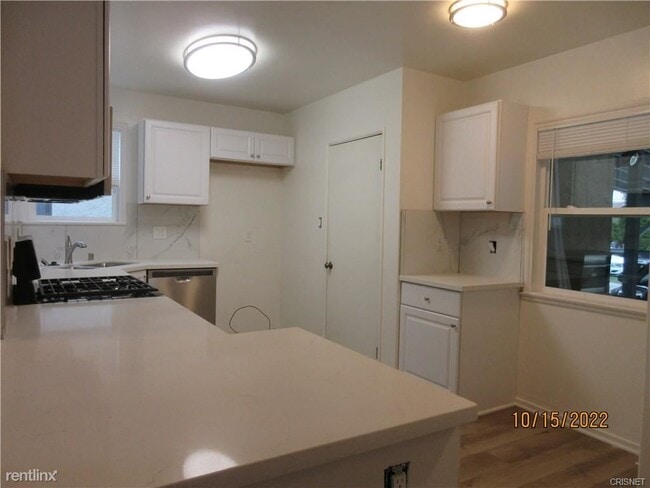 Building Photo - 3 br, 2 bath House - 6446 McLennan Ave