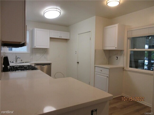 Foto del edificio - 3 br, 2 bath House - 6446 McLennan Ave