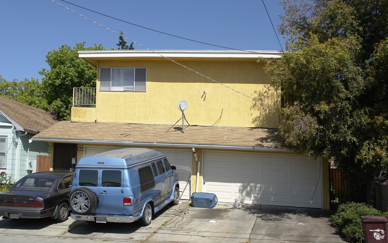 Primary Photo - 3433 64th Ave. Pl