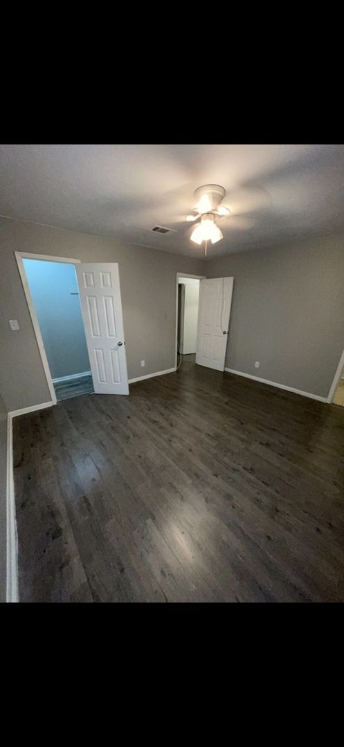 Foto del edificio - 220 20th St N