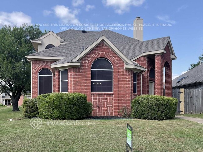 Building Photo - 4402 Laredo Dr