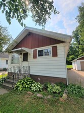 Building Photo - 412 Starr Ave