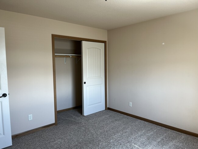 Building Photo - 1616 1st Ave NE