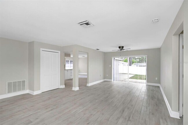 Foto del edificio - 105 Timberview Dr
