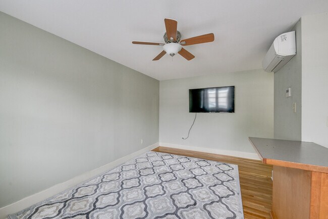 Foto del edificio - 315 E 6th St