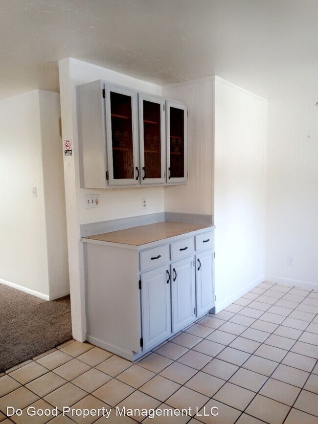 Building Photo - 5 br, 2 bath House - 2822 S Laurelhurst Dr