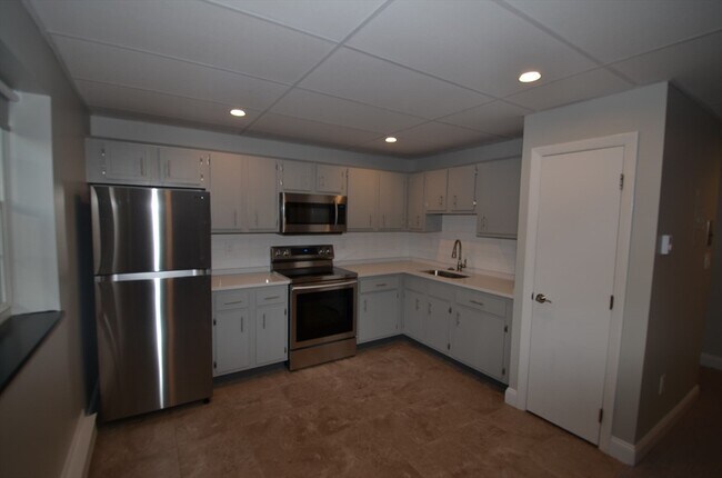 Foto del edificio - 594 Franklin St