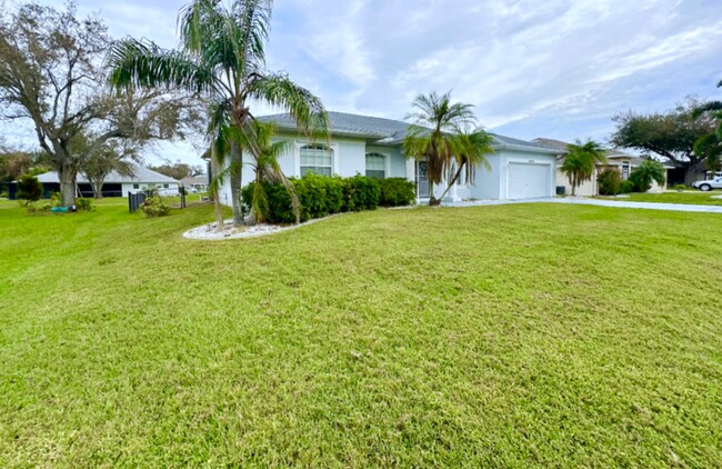 Building Photo - 26530 Trinilas Dr