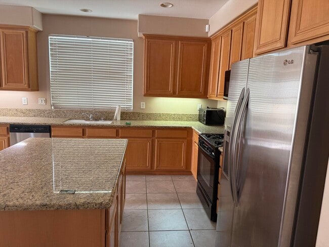 Foto del edificio - 37480 Haweswater Rd