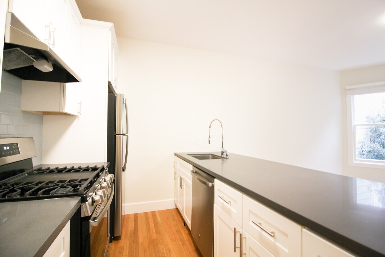 Foto principal - 2656 Van Ness Ave