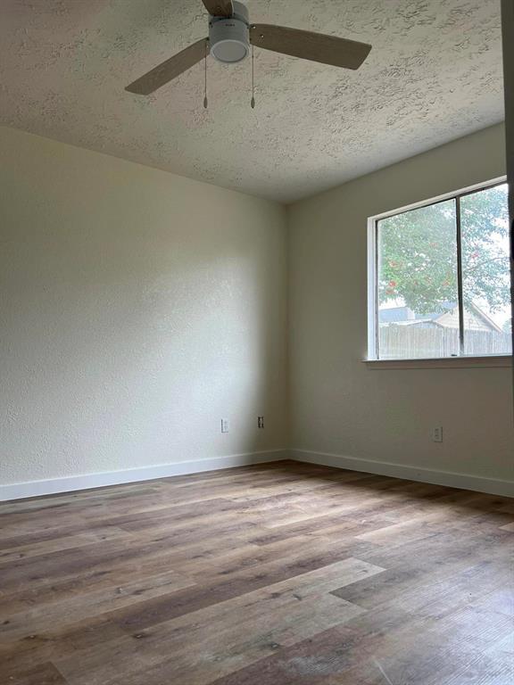 Building Photo - 11023 Almond Grove