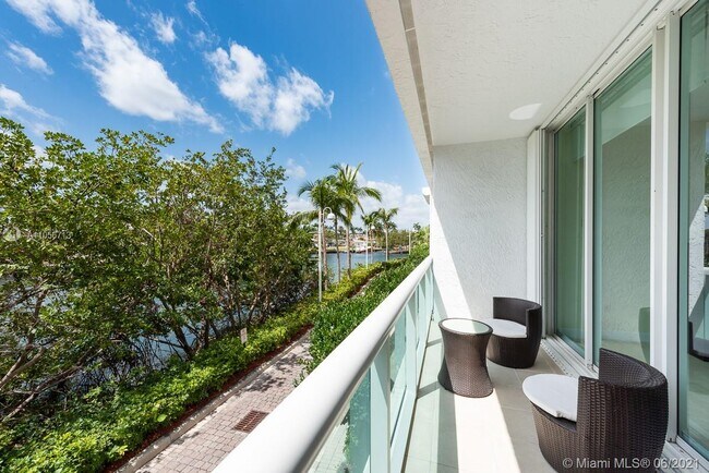 Foto del edificio - 16500 Collins Ave