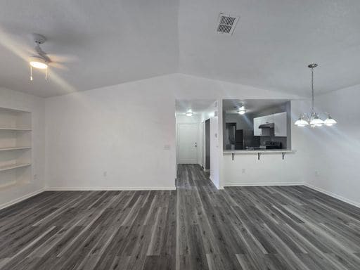 Building Photo - 5232 Via Hacienda Cir