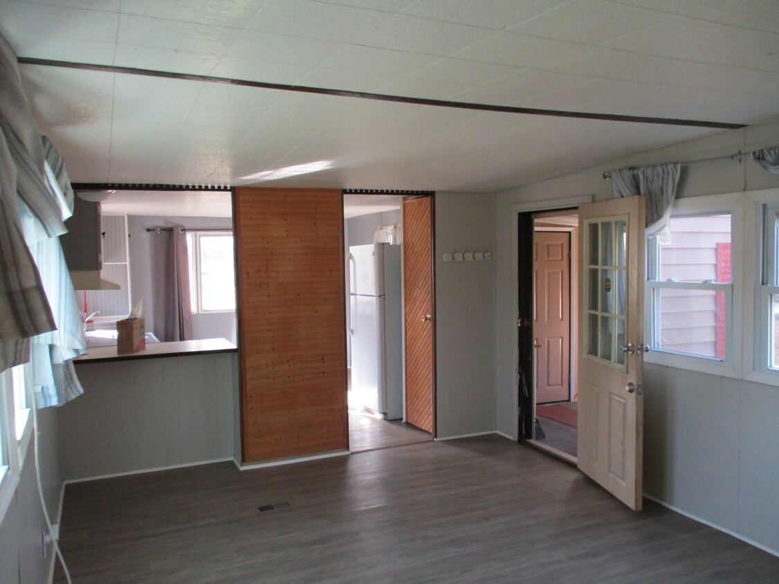 Building Photo - 134 Bingham Rd