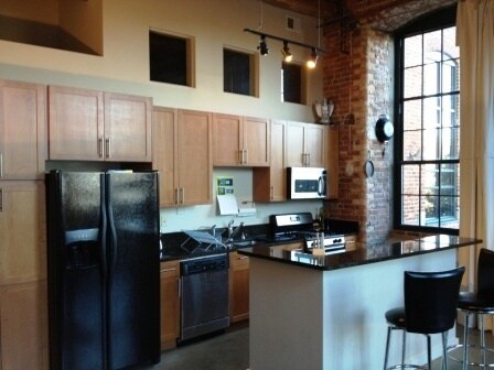 Foto del edificio - 400 Mills Ave