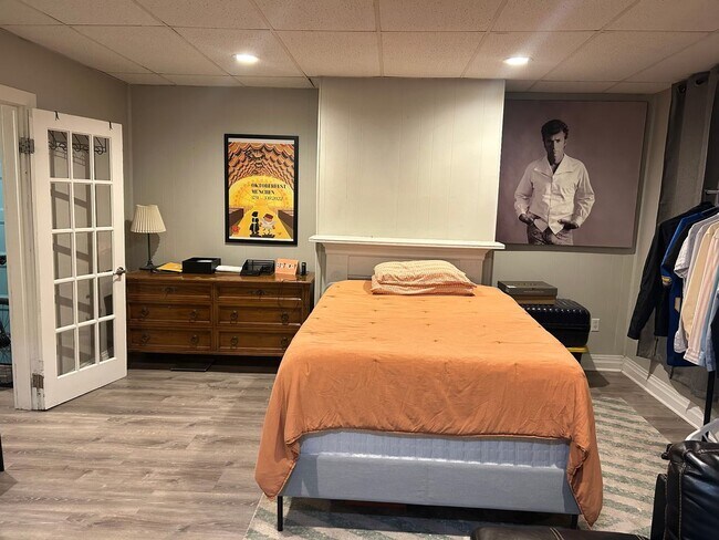 Foto del edificio - 3216 Jane St