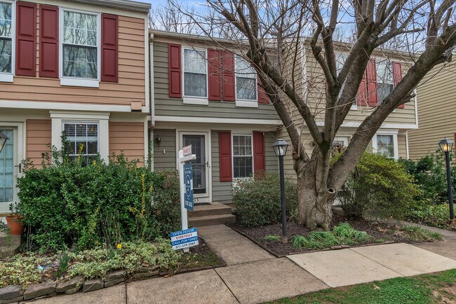 Building Photo - 1933 Belmont Ridge Ct